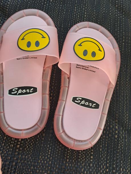 Nenosené svietiace šlapky, 30