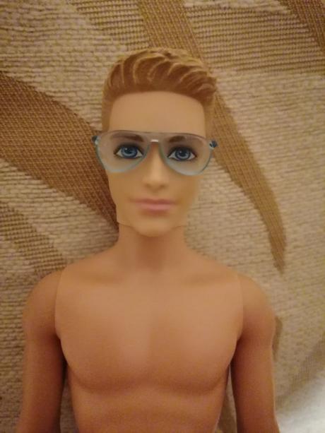 Ken pre barbie,
