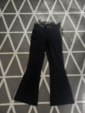 Tvistove nohavice, esmara,s