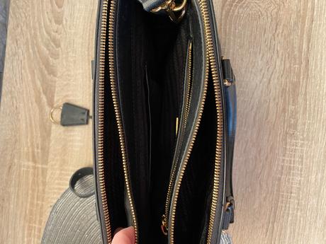 Original prada saffiano lux galleria double zip, prada