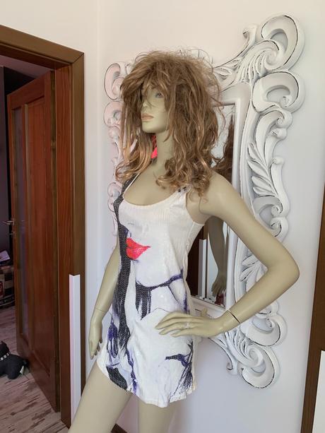 Predlzene tielko, s