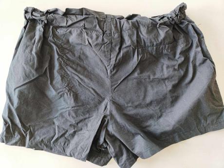 Šortky, 42