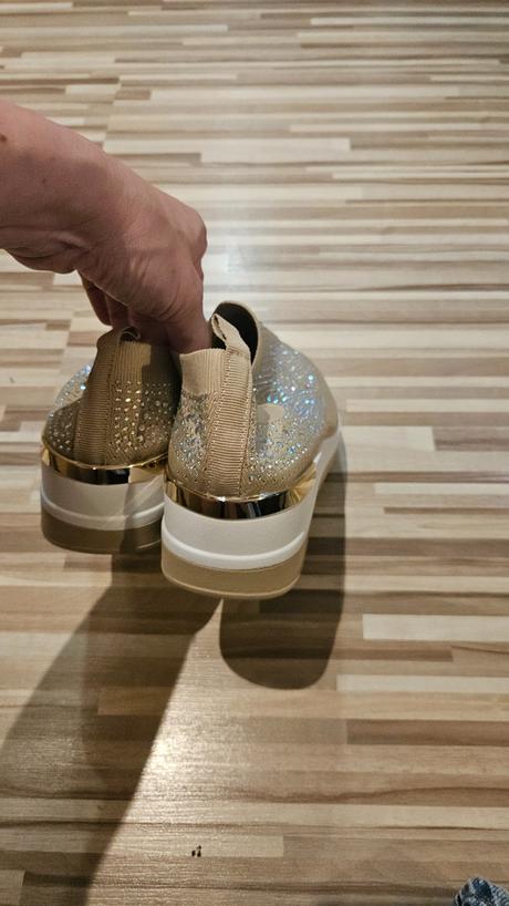 Lahke nasuvacie topanky s kamienkami v.42, 42