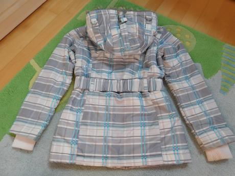 Bunda s opaskom reserved, reserved,122