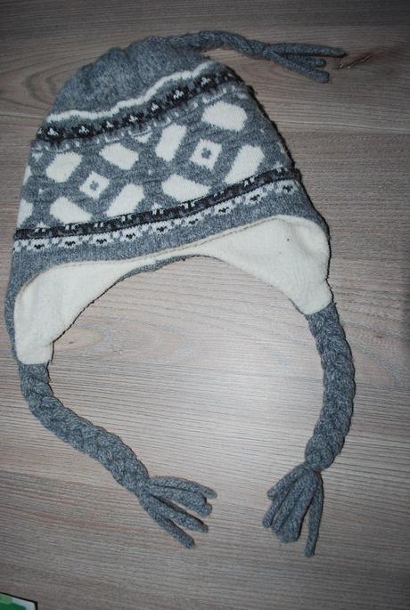 Teplučká čiapočka, 122