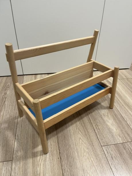 Stojan na knihy ikea, 