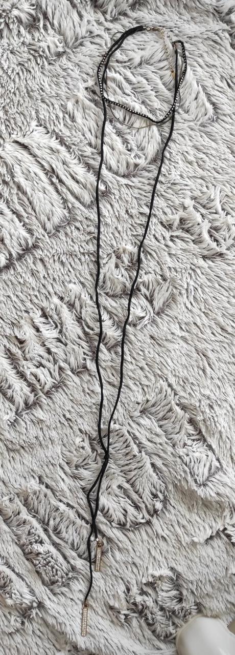 Náhrdelník - choker s dlhšou šnúrkou, 