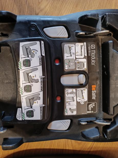 Autosedačka značky besafe, typ izi modular isize,, besafe