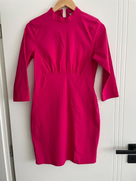 Dámske cyklamenove šaty., gate,36