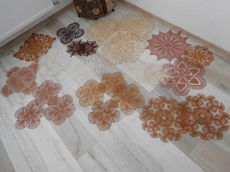 Háčkované dečky do hneda, 