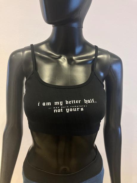 Čierny crop top s bielym nápisom bershka (xs), bershka,xs