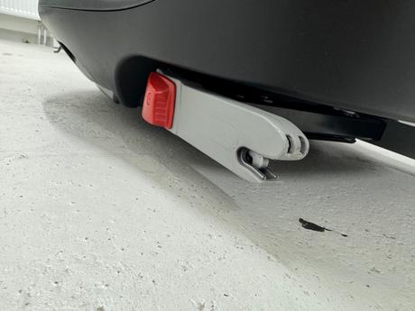 Základňa na vajíčko, britax