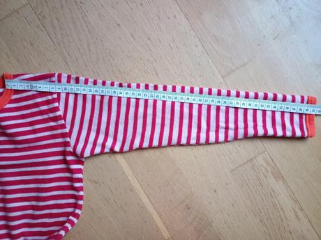 Vlnené tričko, 122