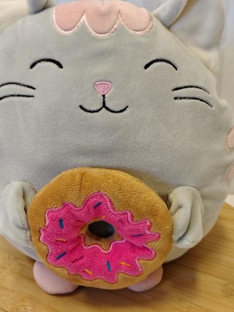 Plyšová mačička pusheen s donutom, 28 cm,