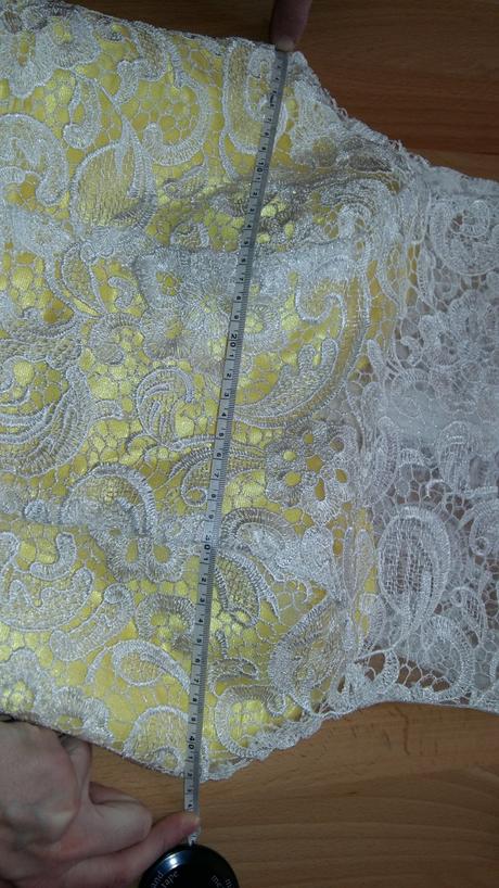 Dlhé spoločenské šaty, 34