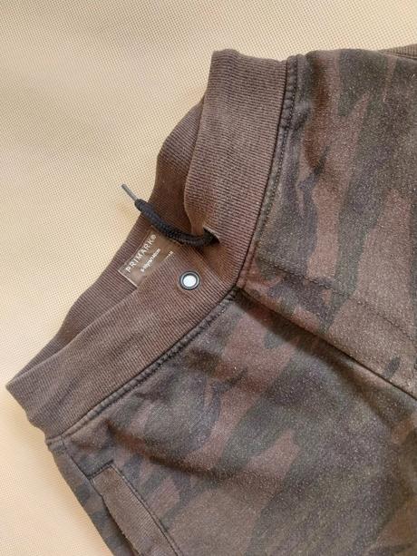 Kratasy, primark,140
