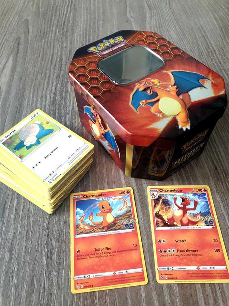 Pokemon charizard kovova krabicka + karty,