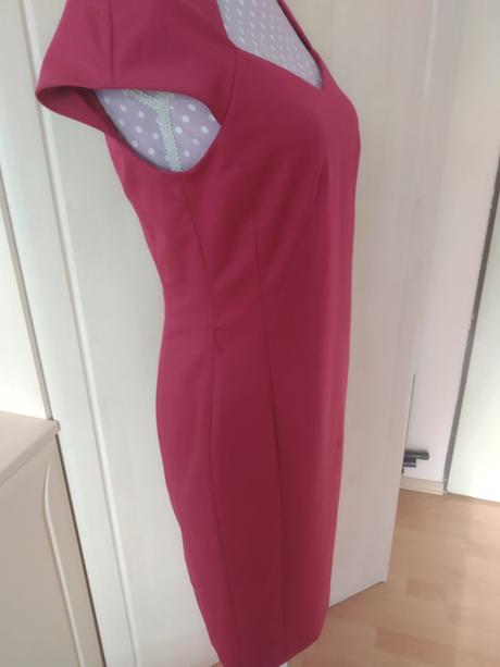 Elegantné manžetové šaty, 36