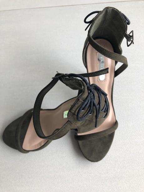 Sandálky, atmosphere,38