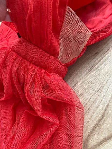 Spoločenské šaty zn. asos, 32