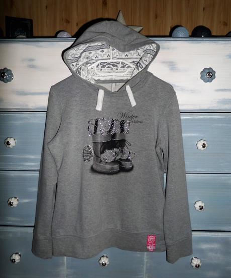 Mikina so zimným motívom, 158