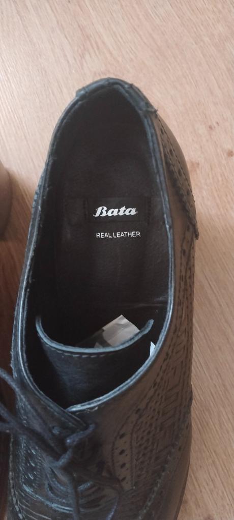 Kožené poltopánky, baťa,41