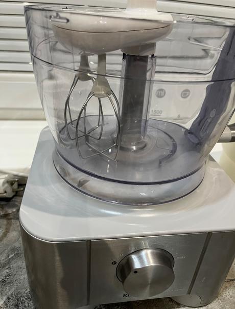 Kenwood fp920 food procesor, kuchynský robot, 