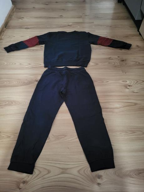 Tepláková súprava, 134