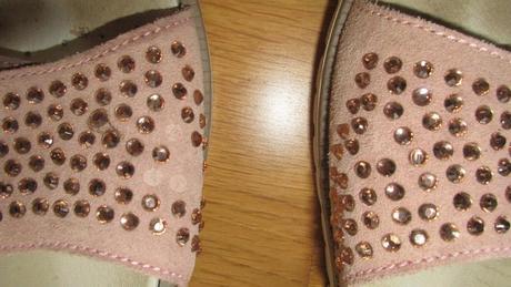 Dievcenske kozene sandale s kamienkami, c. 40, baťa,40