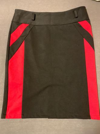 Cierna sukna s cervenym, xl