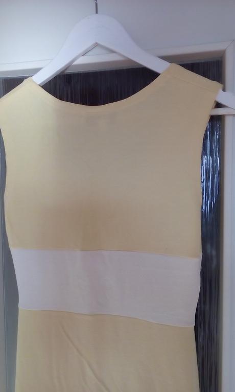 Žlté dlhé šaty, 38