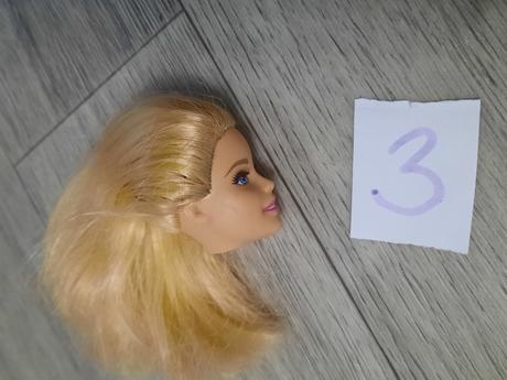 Hlavy barbie - bez tela, len hlavy,