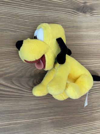 Mickeyho mouse kamarát pluto,