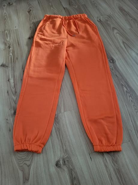 3ks tepláky nové, xs