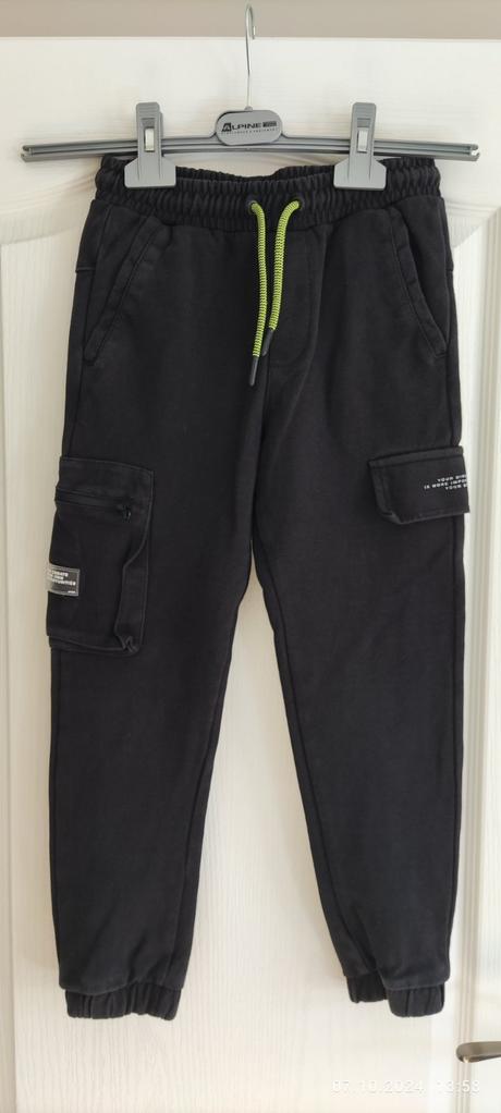 Kapsáčové tepláky reserved, reserved,140