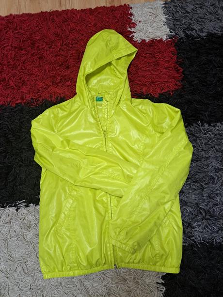 Tenká bunda, benetton,140