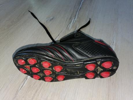 Predám kopačky, 33