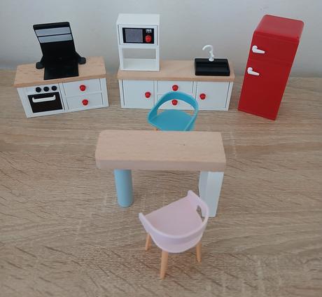 Nábytok do domčeka obývačka a kuchyňa, 