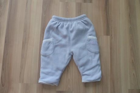 Flisove nohavice, 56