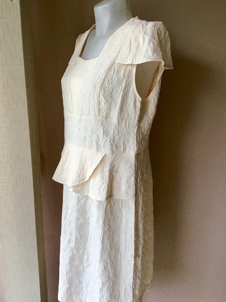 Krasne saty london/78, 44