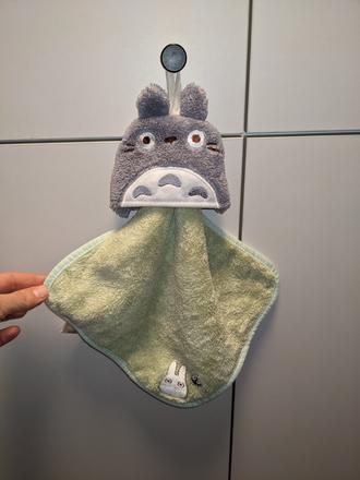 Totoro pritulnicek/uteracik, 