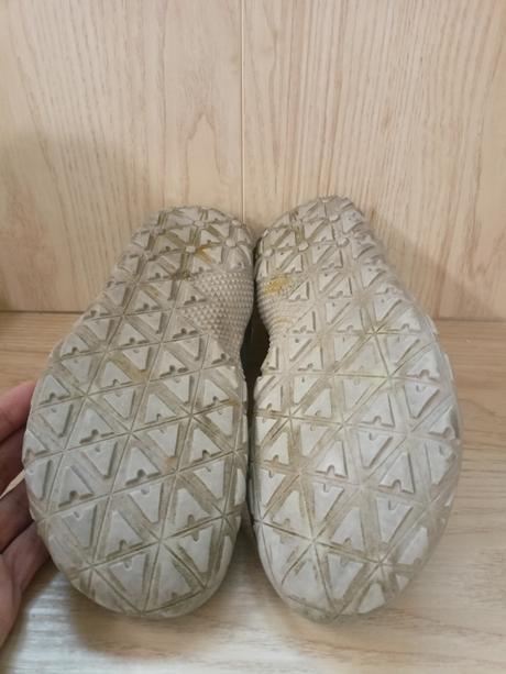 Barefoot tenisky, 40