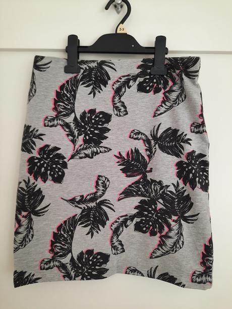 Elastická  sukňa, superdry,s