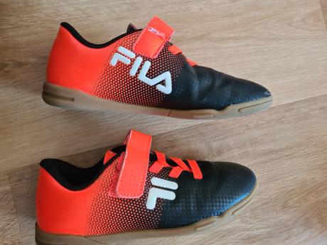 Halovky na futbal, fila,32