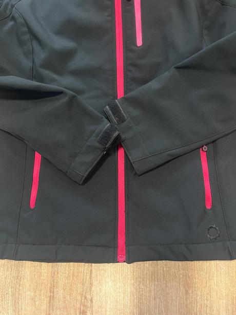 Softshelová turisticka bunda, s