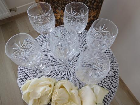 Poháre 6 kusov jemný výbrus top top stav., 