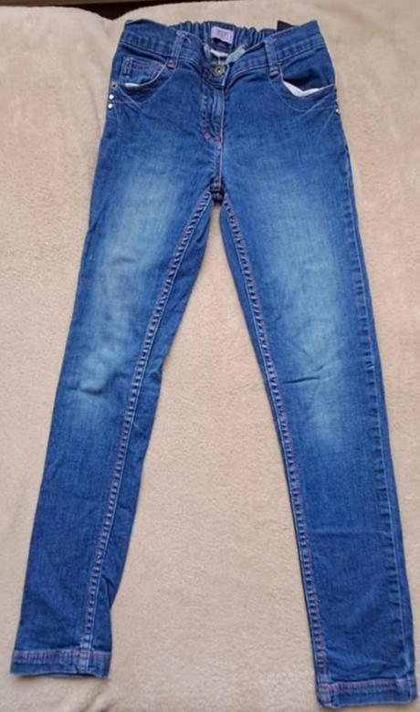 Dievčenské rifle veľkosť 146, 146