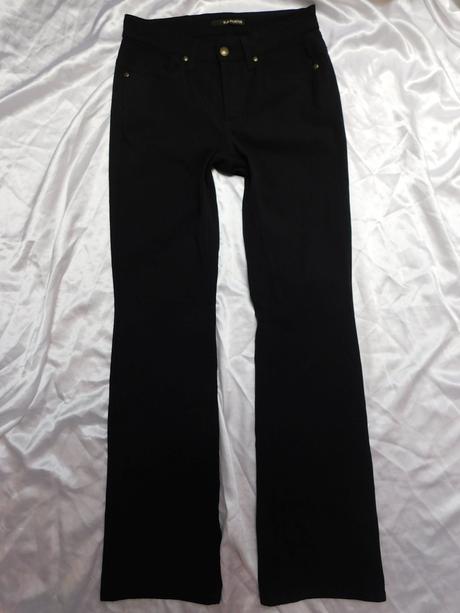 Luxusne damske strečove nohavice, 38