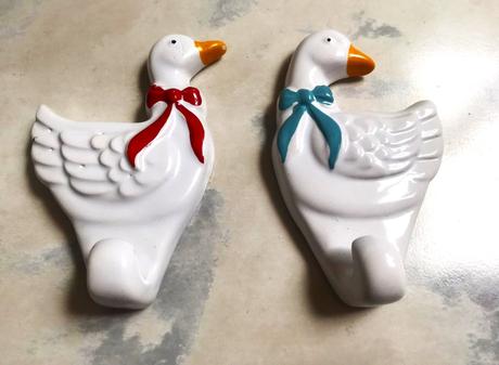 Keramické vešiačiky do kúpelky,