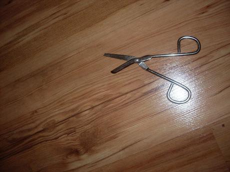 Antikorové nožnice, 